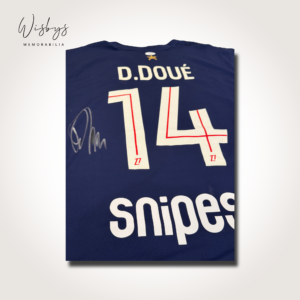 Signed Paris Saint Germain jersey, view 3