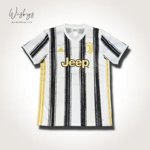 Cristiano Ronaldo Juventus jersey, view 2